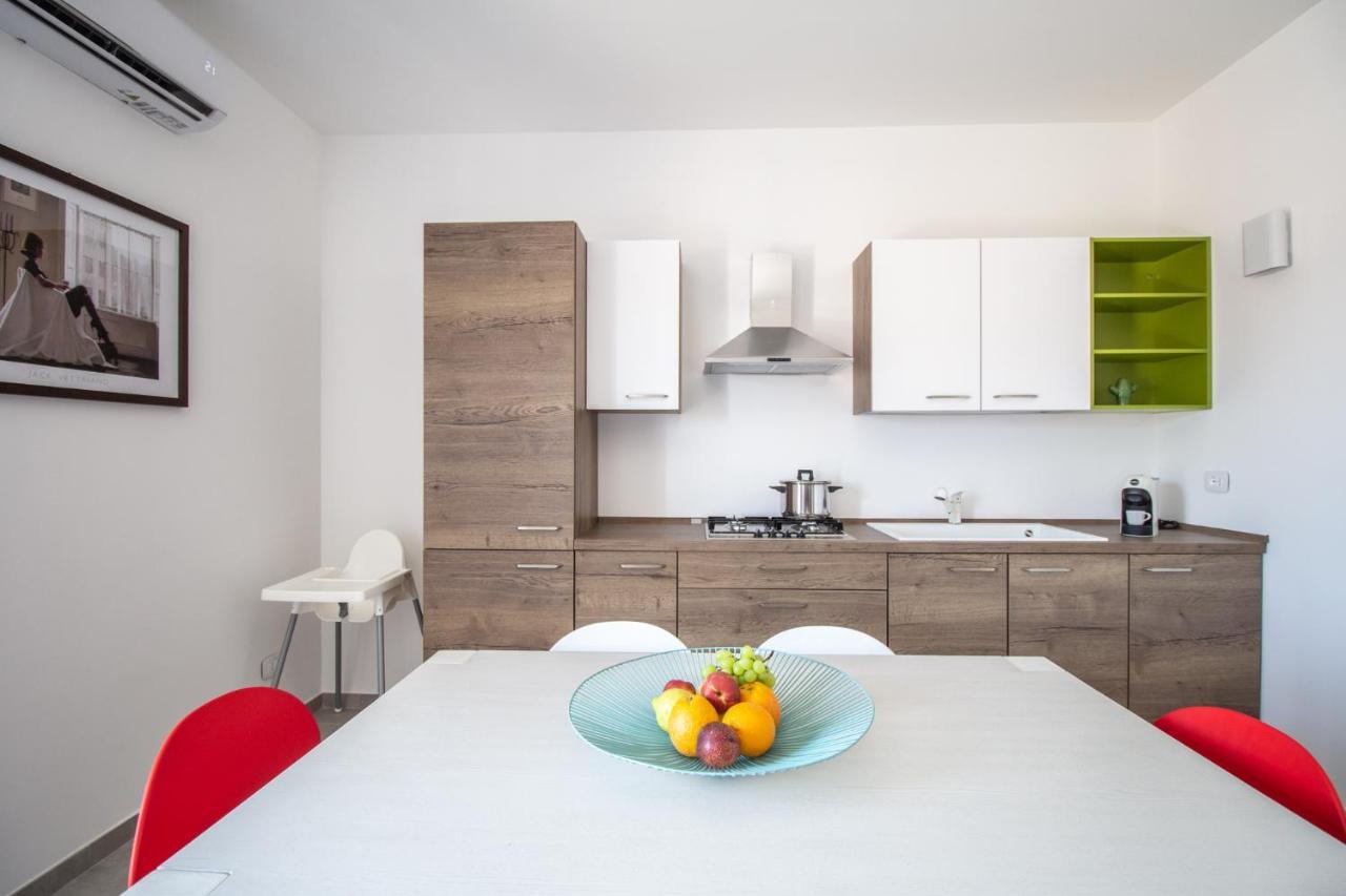 M'Place Apartments Palermo Bagian luar foto